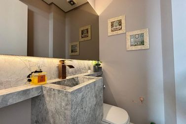 Apartamento &agrave; venda - 146m&sup2; - Meia Praia