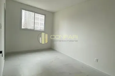 Apartamento &agrave; venda - 118m&sup2; - Centro