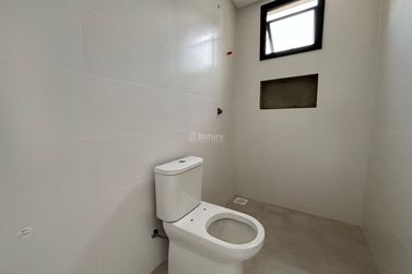Apartamento &agrave; venda - 132m&sup2; - Meia Praia