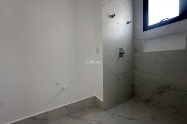 Apartamento &agrave; venda - 185m&sup2; - Meia Praia