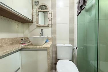 Apartamento &agrave; venda - 85m&sup2; - Meia Praia