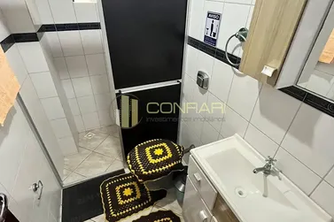 Apartamento para alugar - 115m&sup2; - meia praia