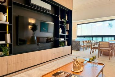 Apartamento &agrave; venda - 200m&sup2; - Meia Praia