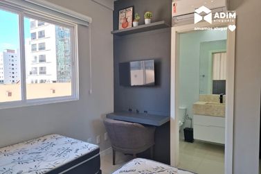 Apartamento para alugar - 125m&sup2; - Meia Praia