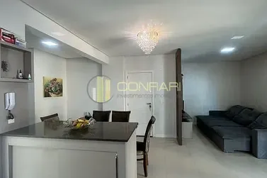 Apartamento &agrave; venda - 110m&sup2; - Meia Praia