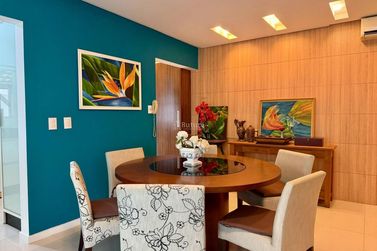 Apartamento &agrave; venda - 227m&sup2; - Centro