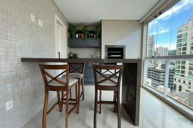 Apartamento &agrave; venda - 209m&sup2; - Centro