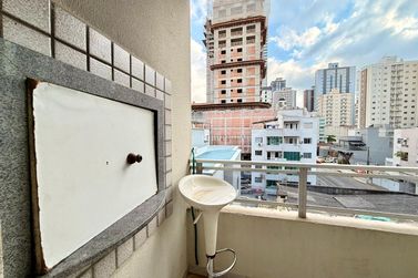 Apartamento &agrave; venda - 77m&sup2; - Meia Praia