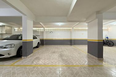 Apartamento &agrave; venda - 160m&sup2; - Meia Praia