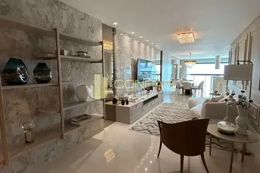 Apartamento &agrave; venda - 180m&sup2; - Meia Praia