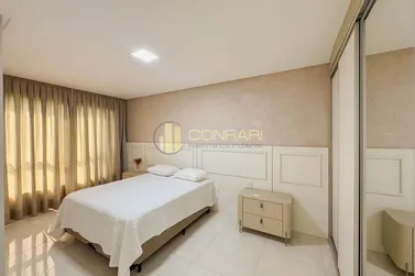 Apartamento &agrave; venda - 185m&sup2; - MEIA PRAIA