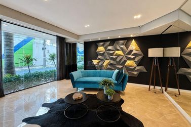 Apartamento &agrave; venda - 220m&sup2; - Centro