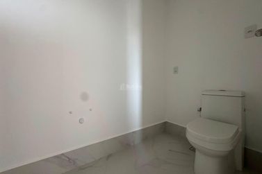 Apartamento &agrave; venda - 208m&sup2; - Centro