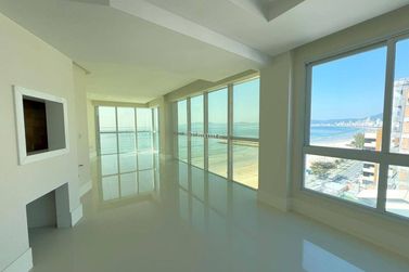 Apartamento &agrave; venda - 345m&sup2; - Centro
