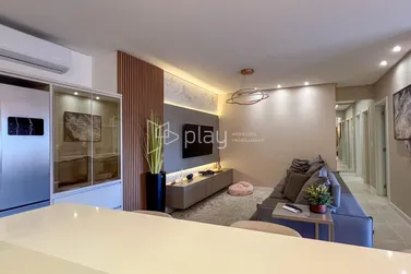 Apartamento &agrave; venda - 115m&sup2; - Meia Praia