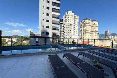 Apartamento &agrave; venda - Meia Praia
