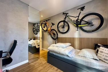 Apartamento &agrave; venda - 127m&sup2; - Meia Praia