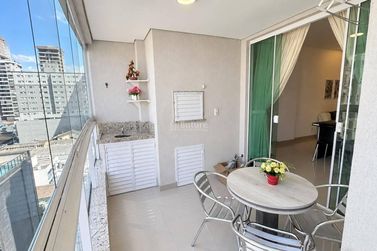 Apartamento &agrave; venda - 213m&sup2; - Meia Praia