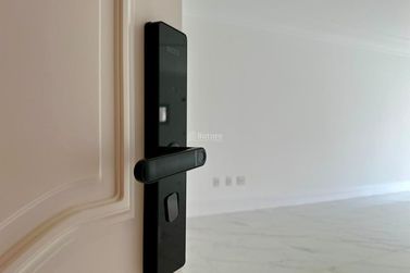 Apartamento &agrave; venda - 157m&sup2; - Meia Praia