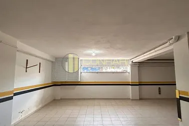 Apartamento &agrave; venda - 212m&sup2; - Meia praia