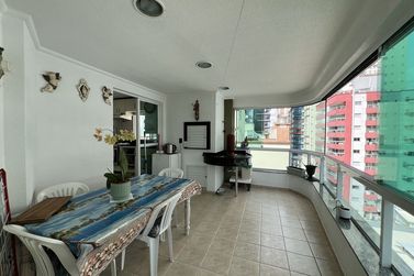 Apartamento para temporada - 95m&sup2; - Meia Praia