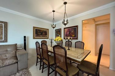 Apartamento &agrave; venda - 135m&sup2; - Pioneiros