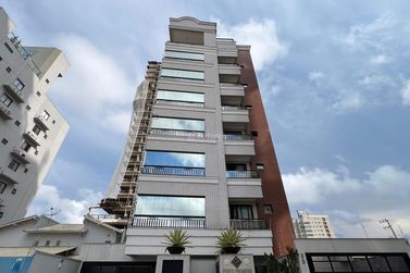 Apartamento &agrave; venda - 76m&sup2; - 