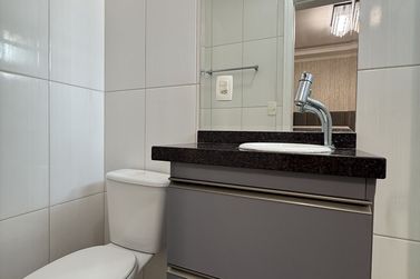 Apartamento &agrave; venda - 120m&sup2; - Meia Praia