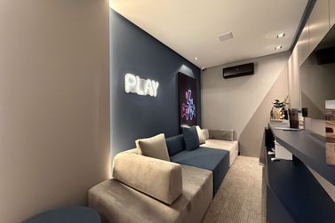 Apartamento &agrave; venda - 136m&sup2; - Meia Praia