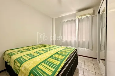 Apartamento &agrave; venda - 77m&sup2; - Meia Praia