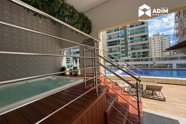 Apartamento para alugar - 132m&sup2; - Meia Praia