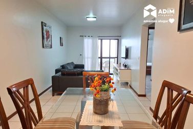 Apartamento para alugar - 134m&sup2; - Meia Praia