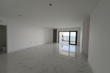 Apartamento &agrave; venda - 178m&sup2; - Centro
