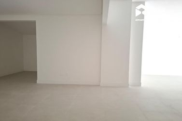 Sala Comercial para alugar - 177m&sup2; - Meia Praia