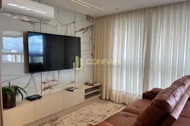 Apartamento &agrave; venda - 110m&sup2; - Meia Praia
