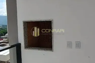 Apartamento para alugar - 120m&sup2; - Meia Praia
