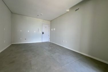 Apartamento &agrave; venda - 40m&sup2; - Meia Praia