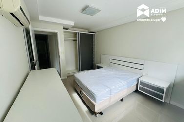 Apartamento para alugar - 225m&sup2; - Centro
