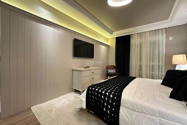 Apartamento &agrave; venda - 281m&sup2; - Meia Praia