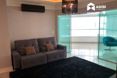 Apartamento para alugar - 140m&sup2; - Centro
