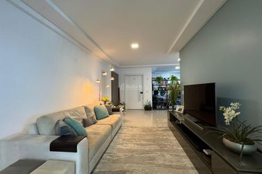 Apartamento &agrave; venda - 155m&sup2; - Meia Praia