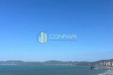 Apartamento &agrave; venda - 212m&sup2; - Meia Praia