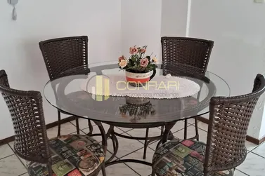 Apartamento &agrave; venda - 76m&sup2; - centro