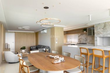 Apartamento &agrave; venda - Meia Praia