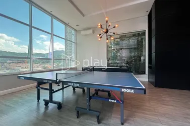 Apartamento &agrave; venda - 208m&sup2; - Centro