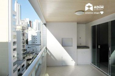 Apartamento para alugar - 121m&sup2; - Centro