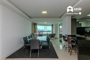 Apartamento para alugar - 150m&sup2; - Centro