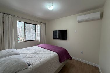 Apartamento &agrave; venda - 109m&sup2; - Meia Praia
