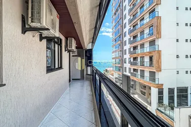 Apartamento &agrave; venda - 110m&sup2; - Meia Praia