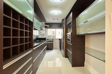 Apartamento &agrave; venda - 1102m&sup2; - Centro